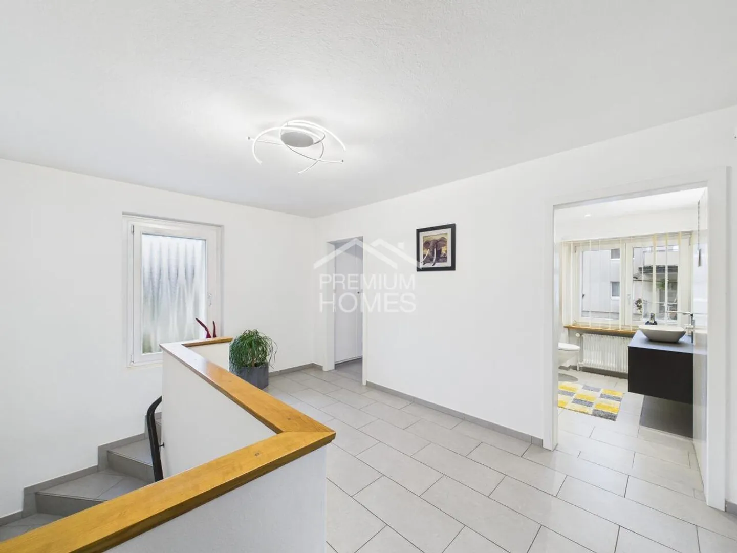 Questa casa da sogno garantisce una vista libera sul verde - Foto 4 di 10