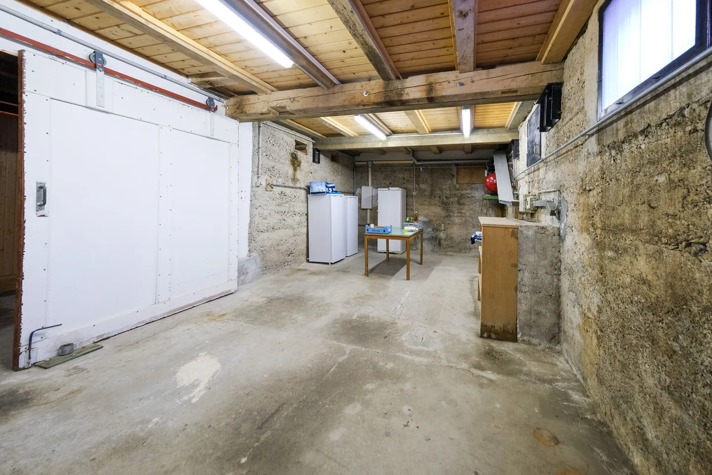 Vielseitiges Mehrfamilienhaus - Foto 10 von 17