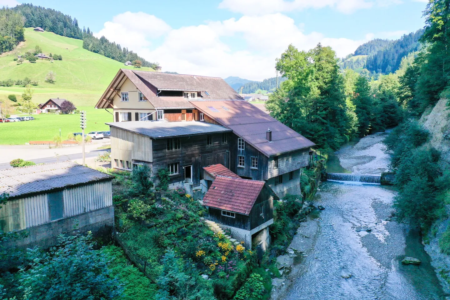 Vielseitiges Mehrfamilienhaus - Foto 17 von 17