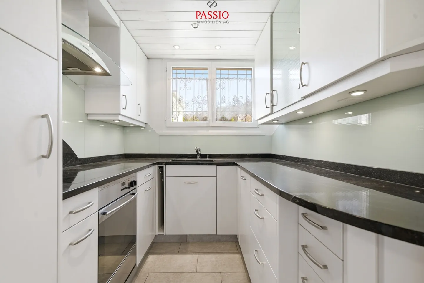 Beautiful 4.5-(5.5-)room single-family house with garden and lots of charm - Photo 9 of 33