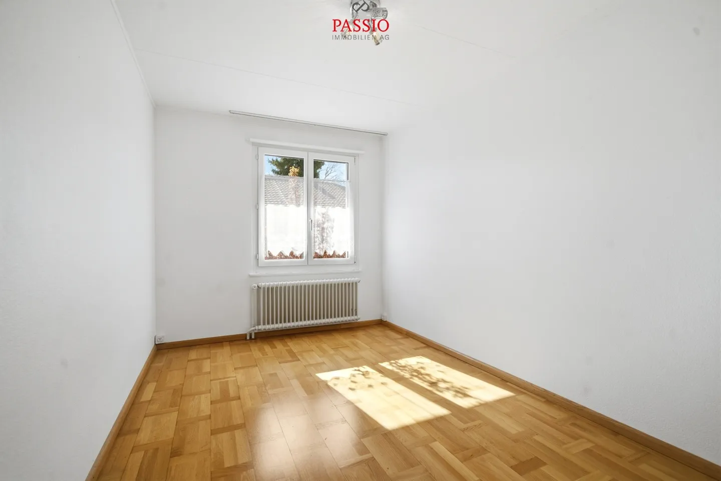 Beautiful 4.5-(5.5-)room single-family house with garden and lots of charm - Photo 13 of 33