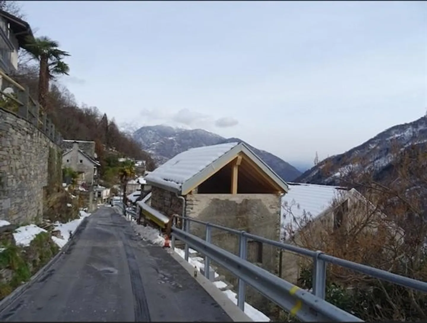 Rustico parzialmente ristrutturato a Calezzo-Intragna - Foto 4 di 16