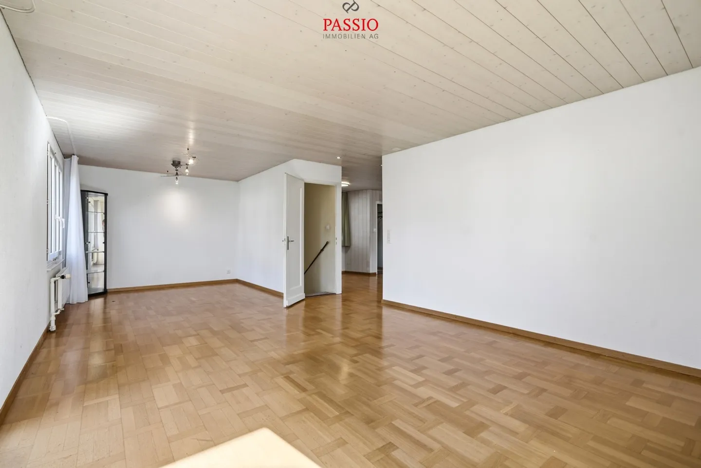 Beautiful 4.5-(5.5-)room single-family house with garden and lots of charm - Photo 5 of 33