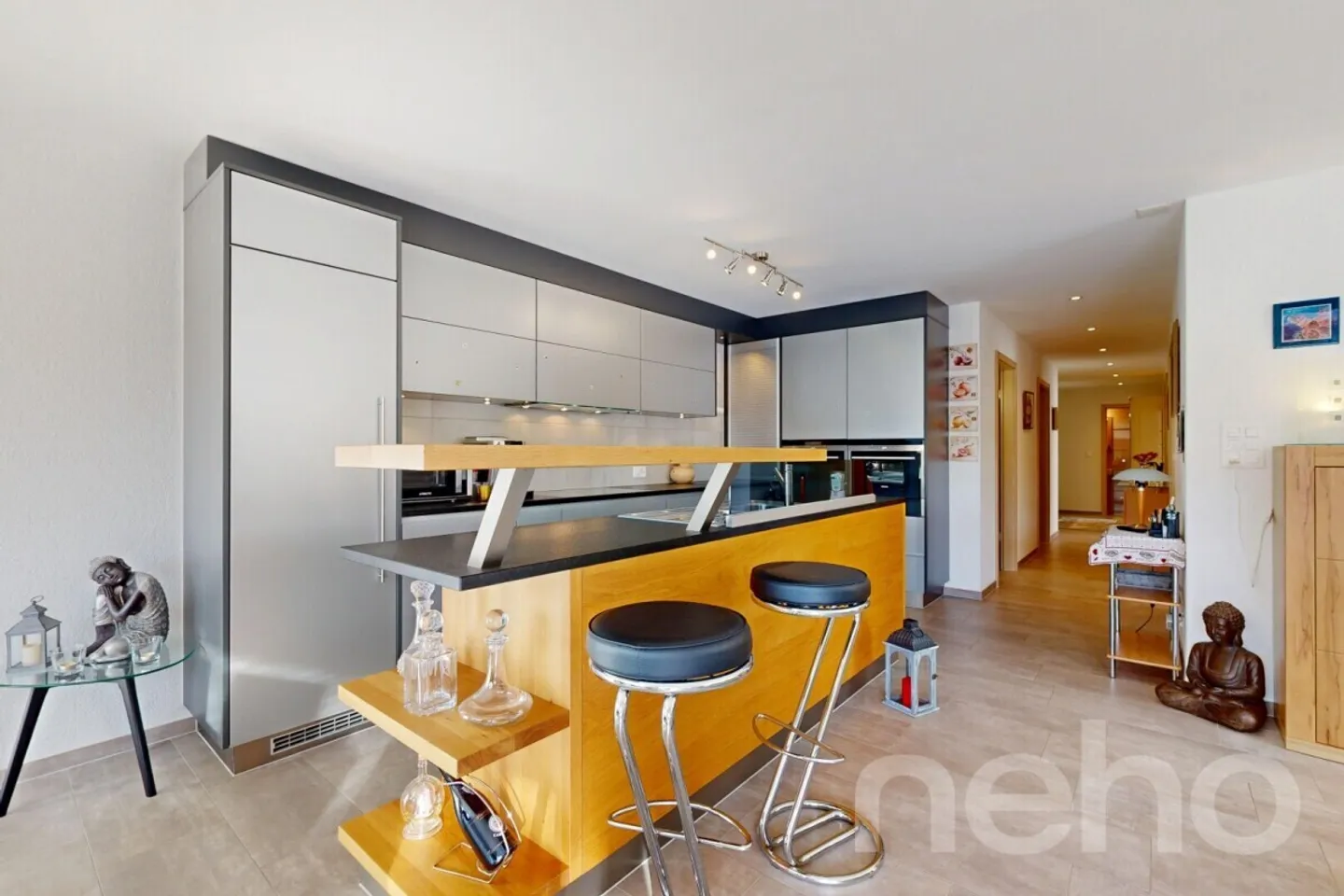 Contemporary garden-level apartment with large private garden - Photo 12 of 12