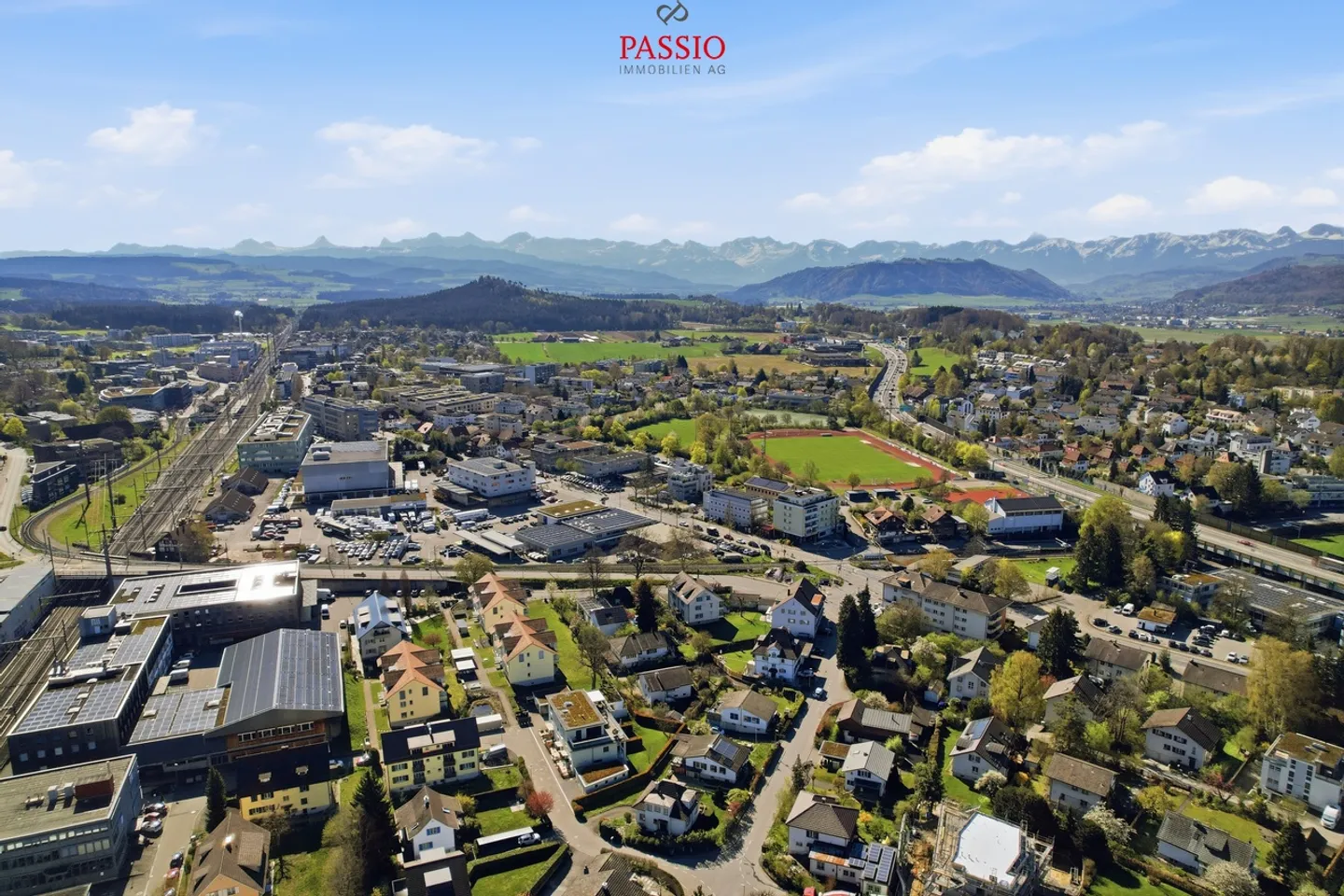 Beautiful 4.5-(5.5-)room single-family house with garden and lots of charm - Photo 32 of 33