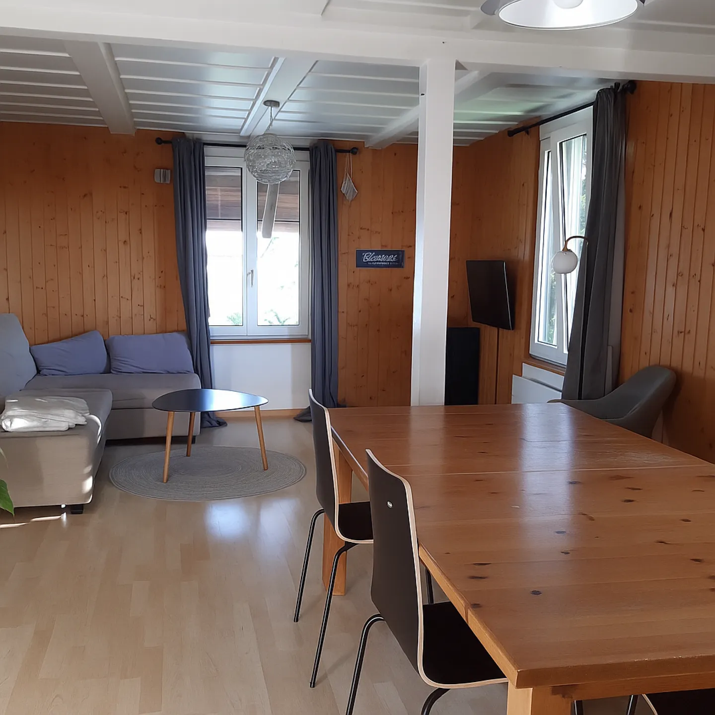 4.5 Room Apartment - Photo 1 of 13