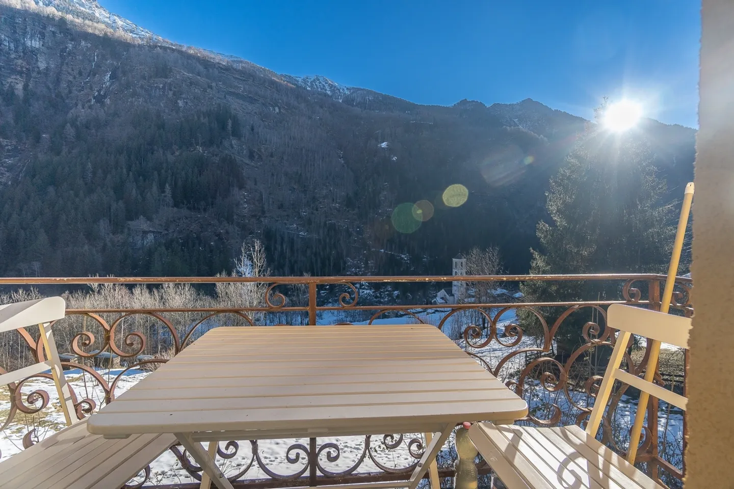 Casa Vacanze da Sogno: Affascinante Chalet con 7.5 Camere nella Calanca - Foto 7 di 11