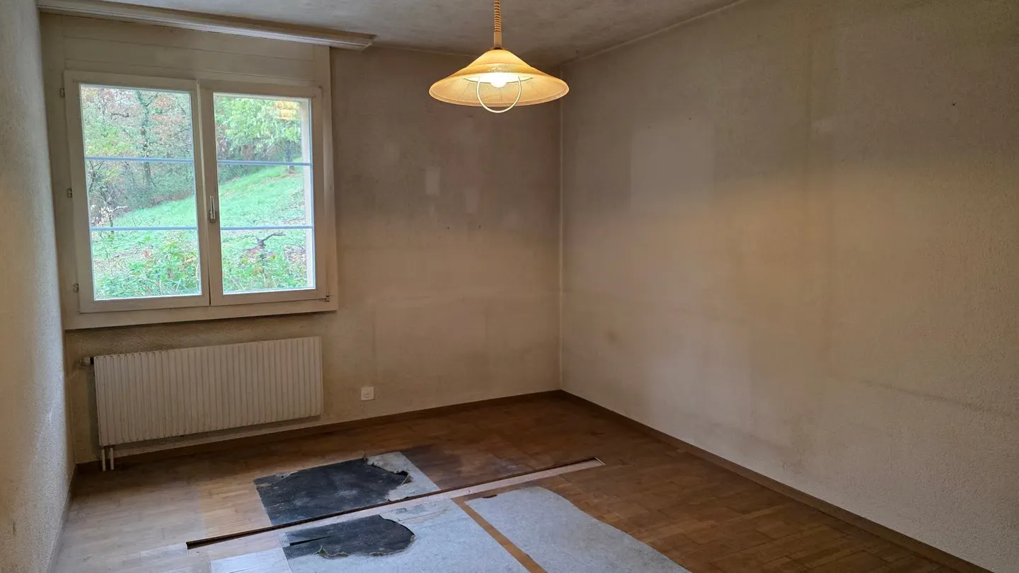 Charmantes Einfamilienhaus mit eigenem Wald - Foto 9 von 20