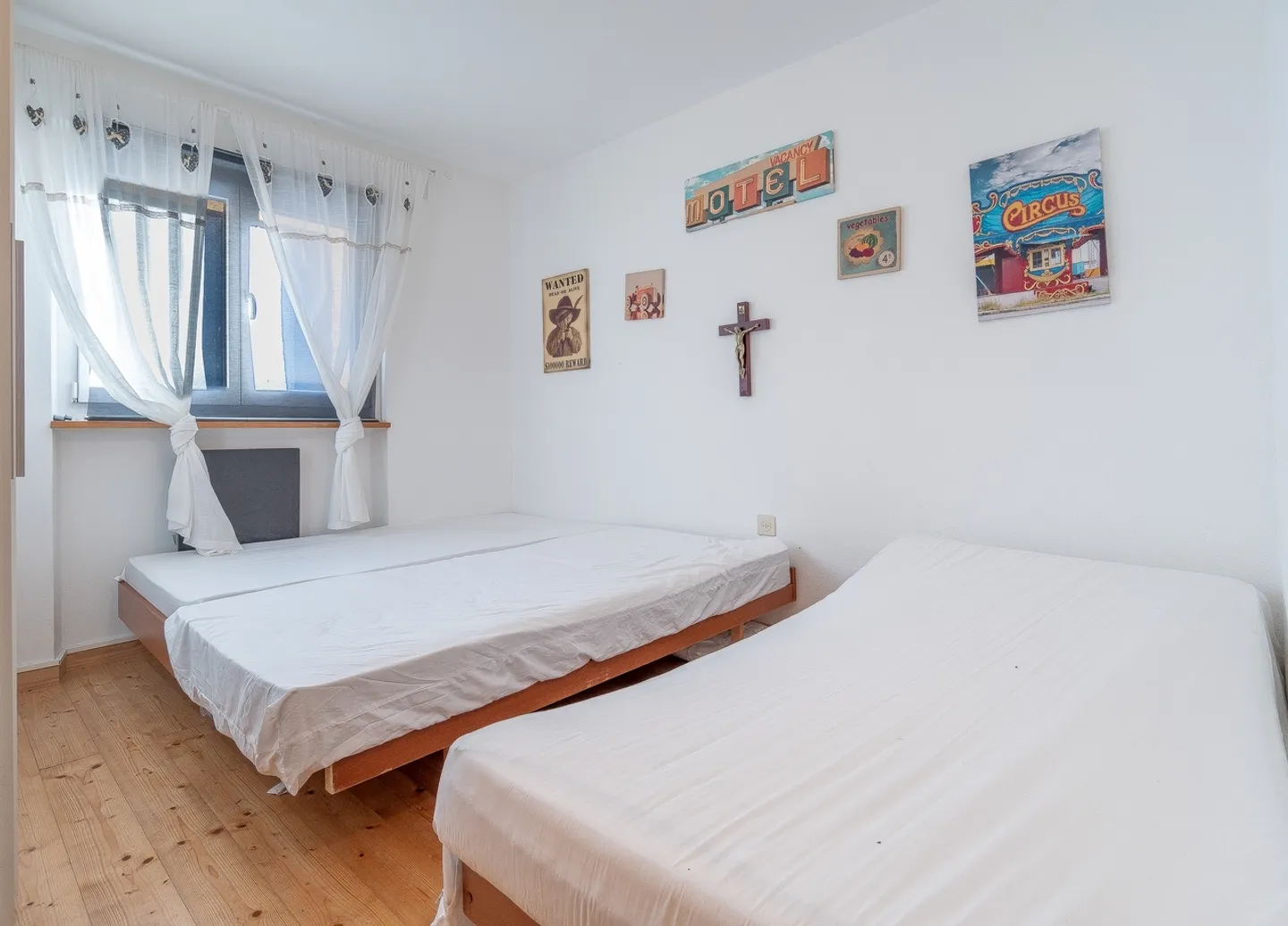 Casa Vacanze da Sogno: Affascinante Chalet con 7.5 Camere nella Calanca - Foto 4 di 11