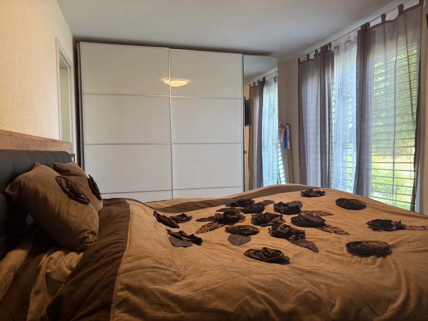Rare à Baulmes, ce bel appartement est à vendre. 4,5 pièces en rdc. - Photo 4 sur 8