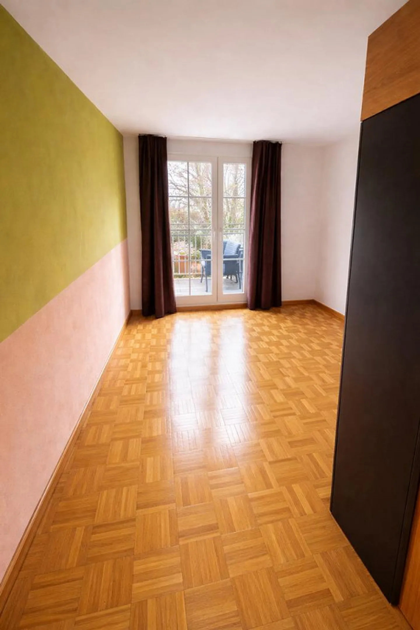 A GOOD CHOICE IN A TOP LOCATION! - Photo 3 of 7