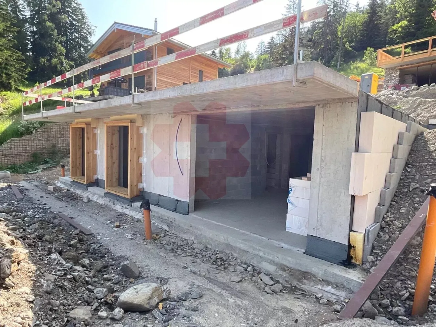 Secondary or main residence - Photo 2 of 10