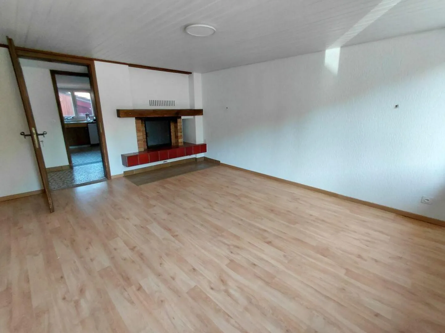 6 1/2 Zimmer-Doppeleinfamilienhaus - Foto 4 von 7