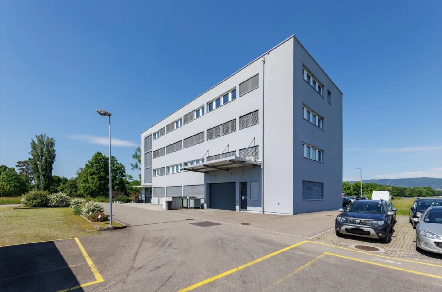 Bureaux et espaces commerciaux modernes - Prêt à emménager ! - Photo 12 sur 16