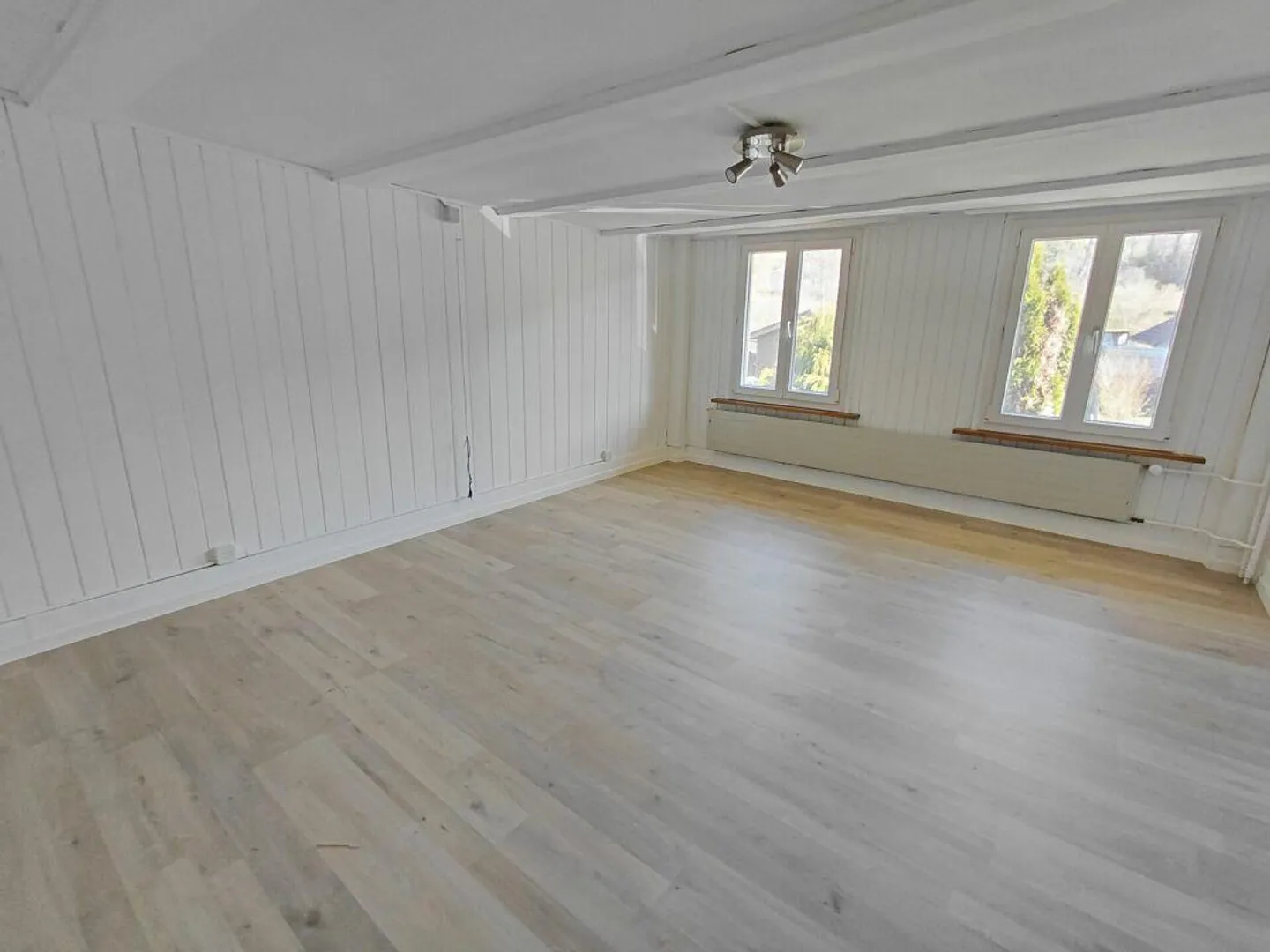 6 1/2 Zimmer-Doppeleinfamilienhaus - Foto 5 von 7