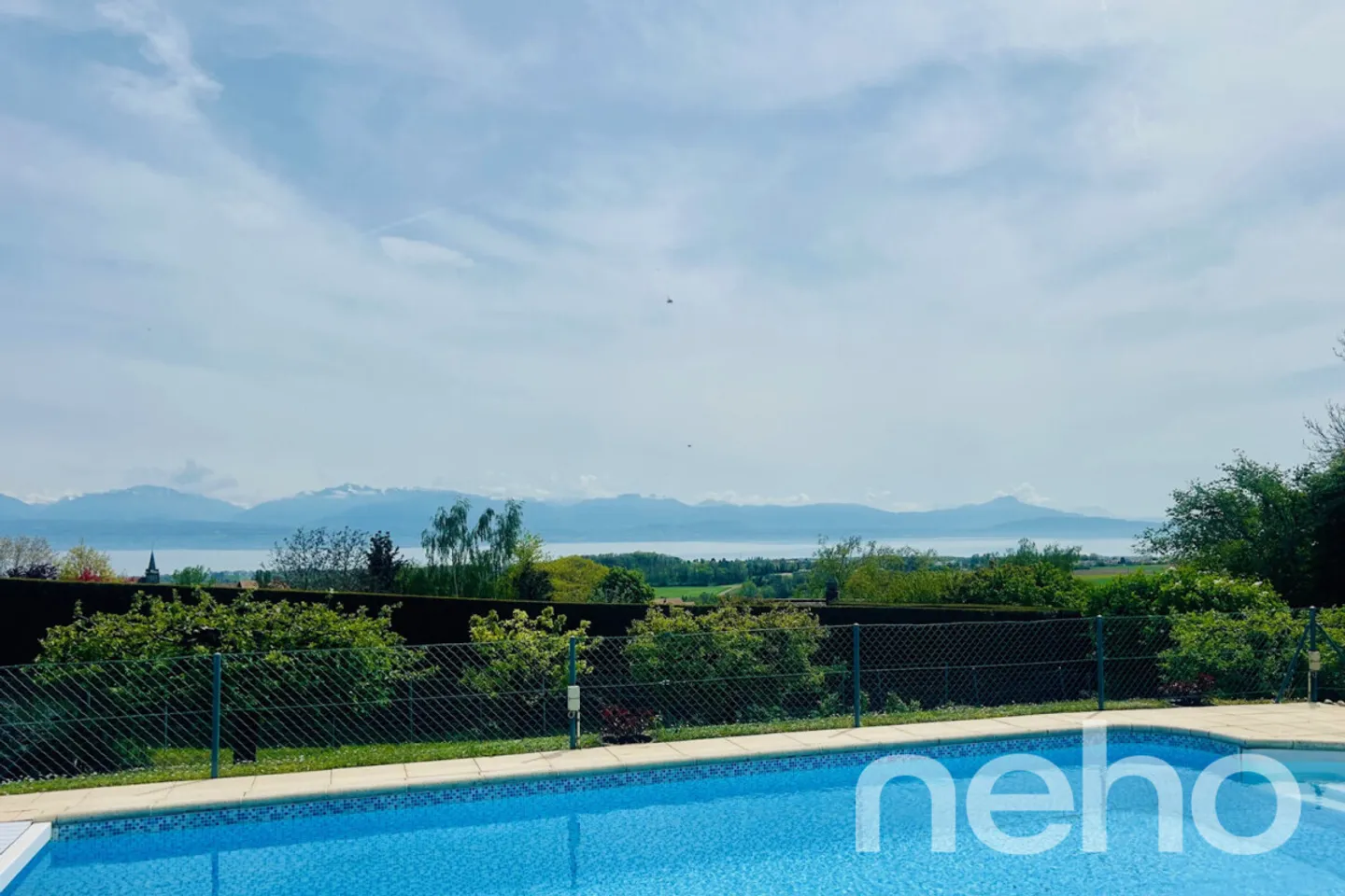 Stupenda proprietà con vista mozzafiato sul lago e sulle montagne - Foto 8 di 13