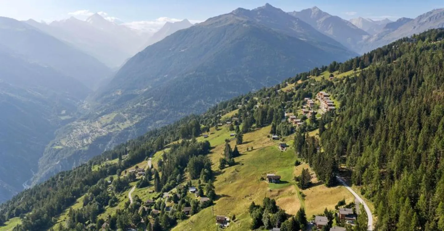 Residenza secondaria - Una proprietà eccezionale alle porte delle 4 valli - Foto 5 di 13