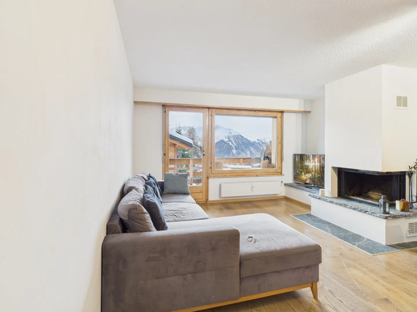 Chic 3.5 pièces - appartement meublé avec vue sur les montagnes à V... - Foto 1 di 13