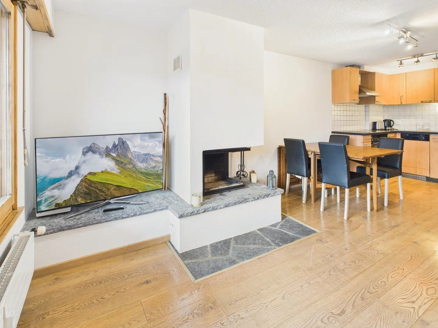 Chic 3.5 pièces - appartement meublé avec vue sur les montagnes à V... - Foto 2 di 13