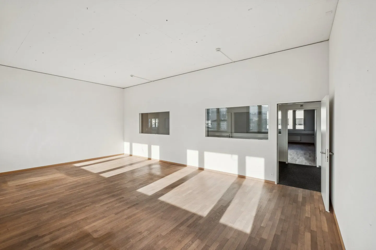 Attractive and versatile office space for rent in Buss Industrial Park - Photo 5 of 20