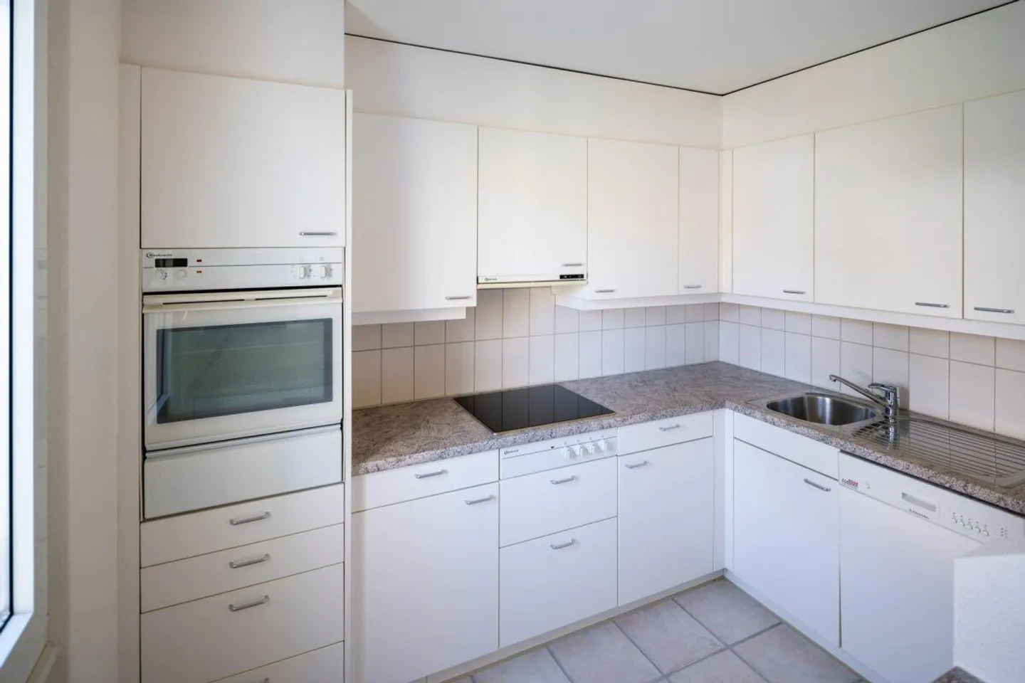 Helle  2.5-Zimmer-Wohnung - Foto 3 von 5