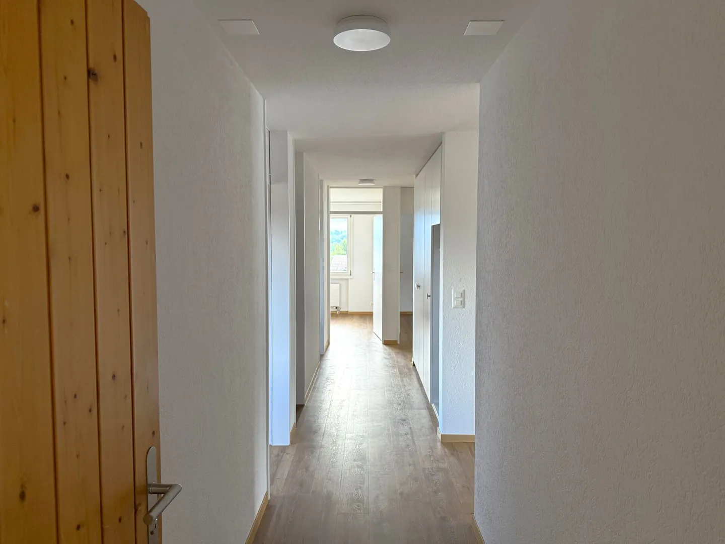 Frisch sanierte 4-Zimmer-Wohnung mit grossem Hobbyraum - Ihr neues Zuhause - Foto 2 von 13