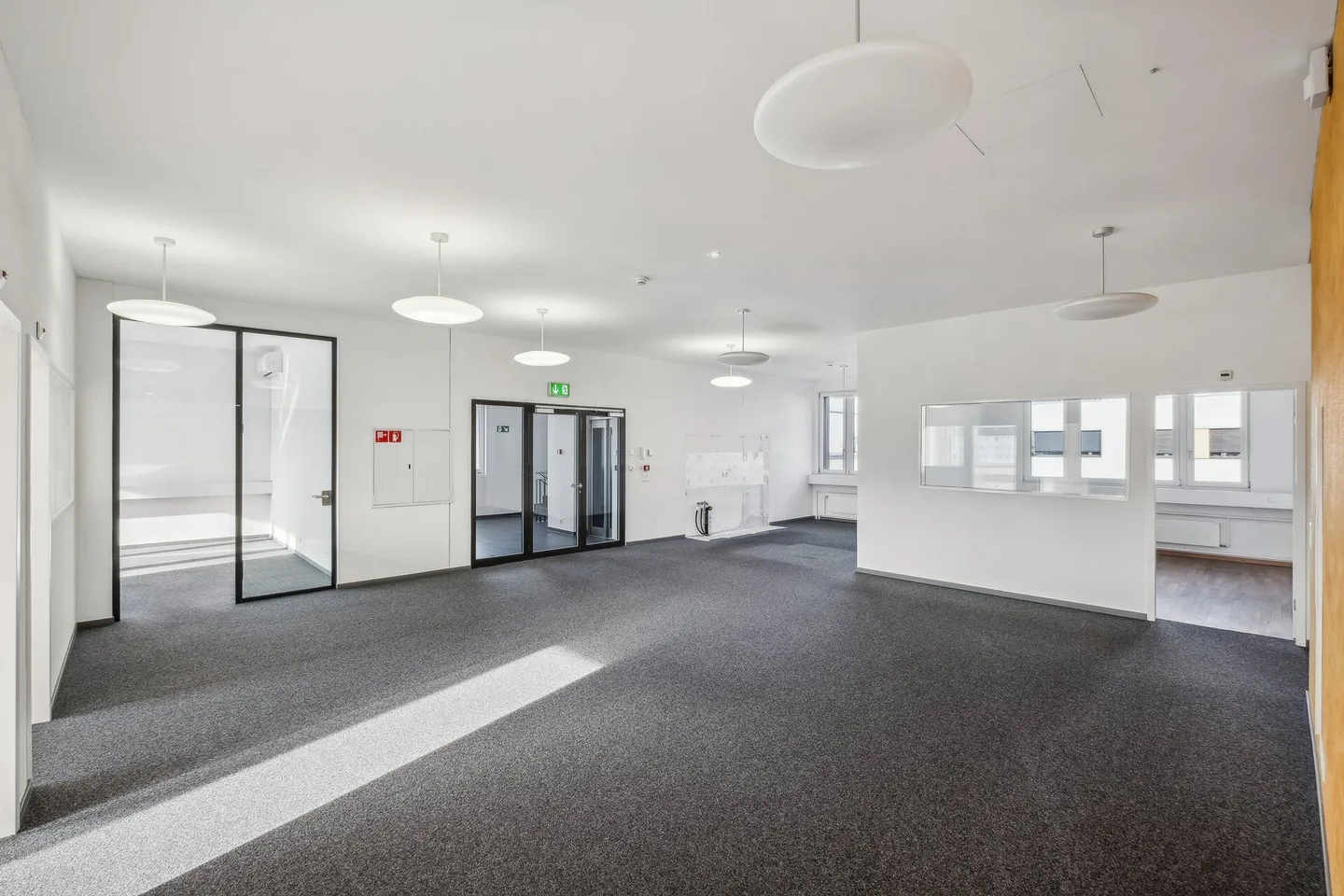 Attractive and versatile office space for rent in Buss Industrial Park - Photo 14 of 20