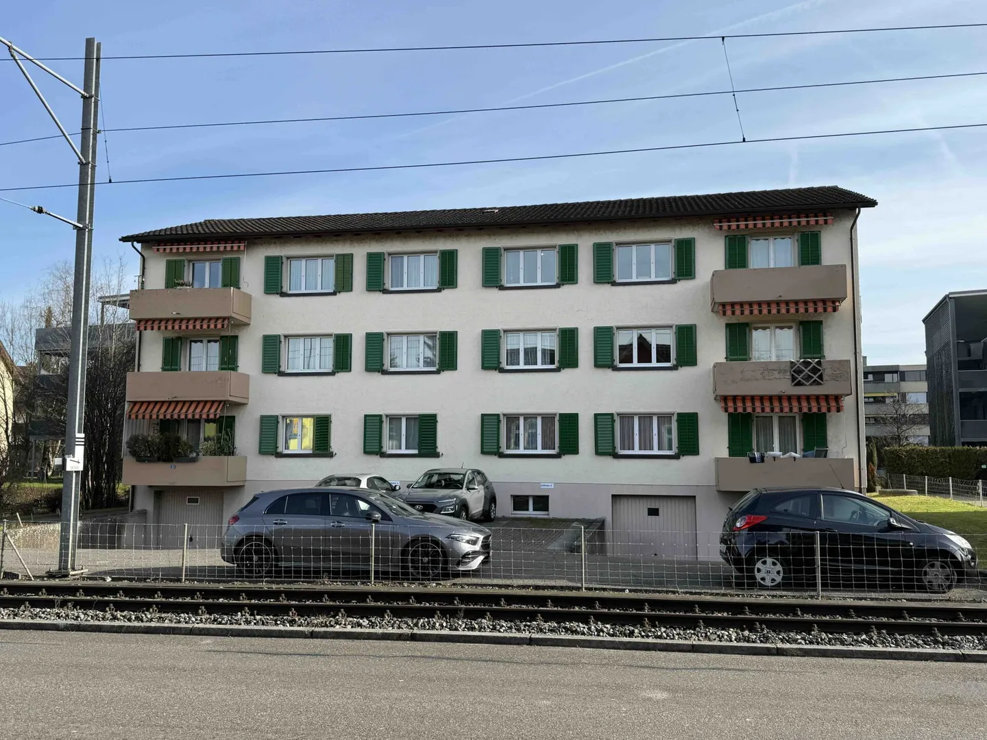 Appartement de 4,5 pièces au rez-de-chaussée surélevé - Photo 3 sur 10