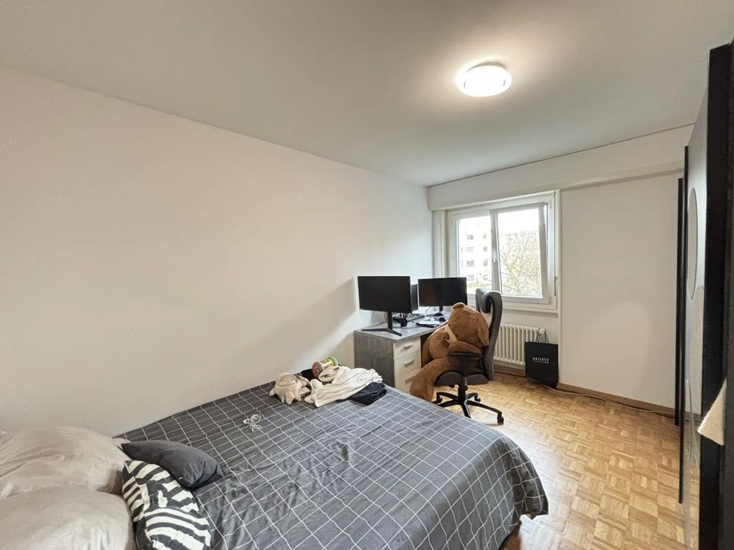 Schönes Apartment in Chavannes - Foto 3 von 4