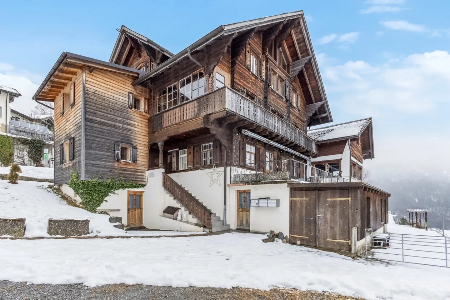 Ex Albergo di Montagna Haldi - Proprietà Unica con Grande Potenziale - Foto 1 di 13