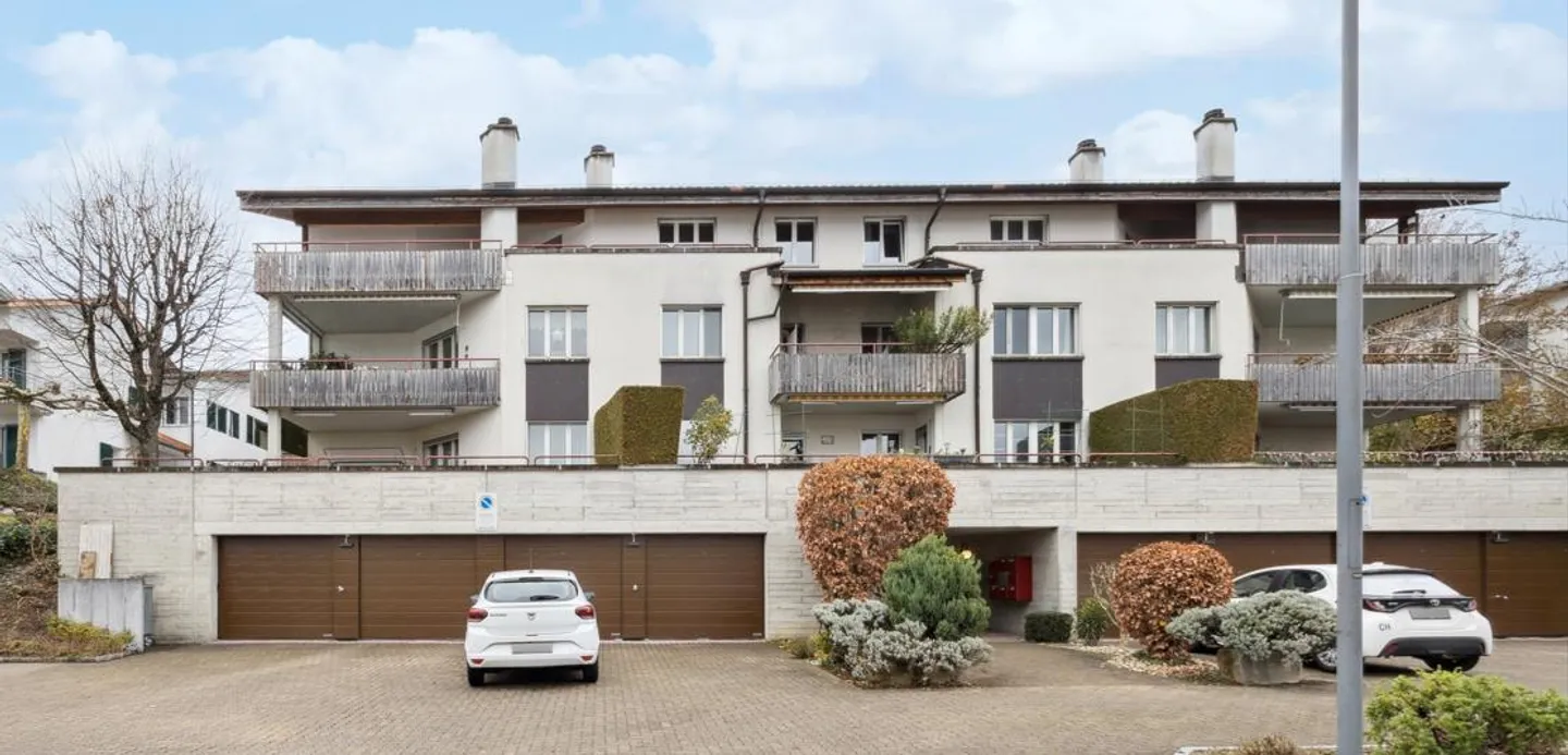 4.5-room apartment on the 2nd floor for rent in Feldmeilen 8706 - Photo 3 of 12