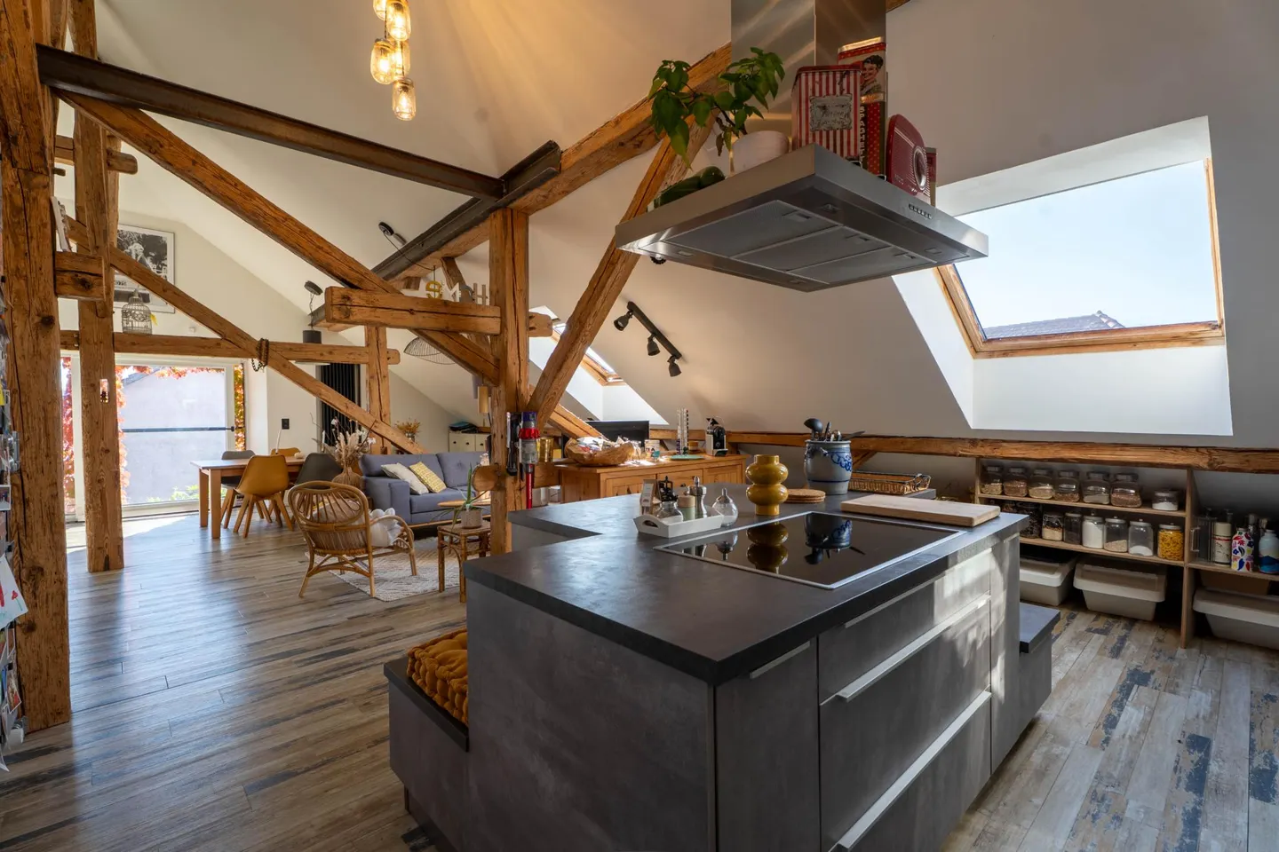 Casa ristrutturata ad Agiez - Foto 1 di 11