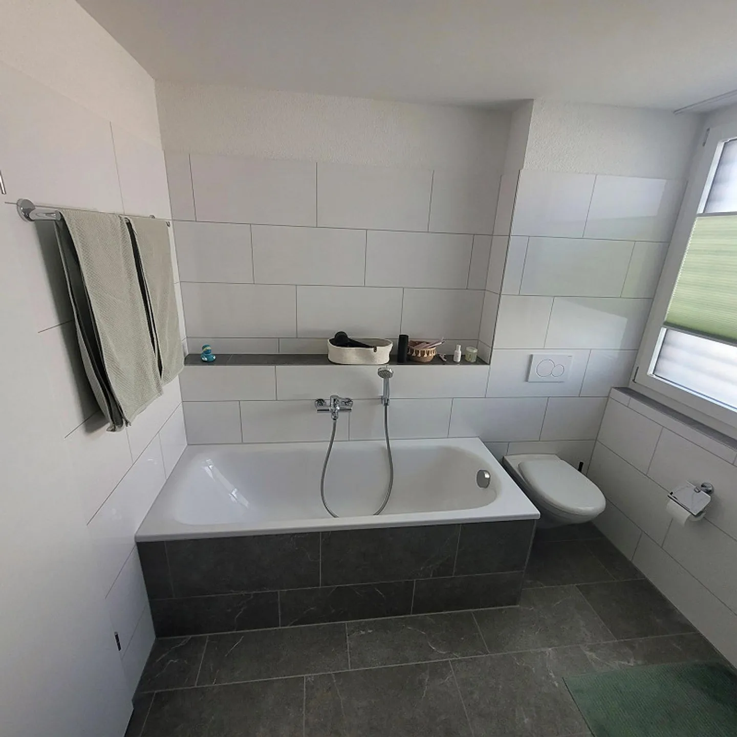 Recherche d'un nouveau locataire pour une maison individuelle moderne de 5,5 pièces ! - Photo 6 sur 10