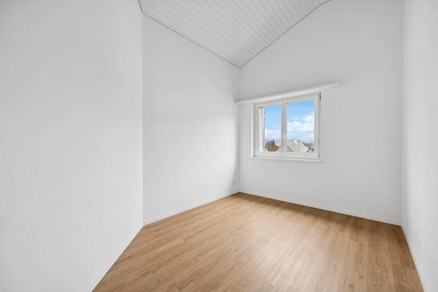 4.5-room apartment on the 2nd floor for rent in Feldmeilen 8706 - Photo 7 of 12