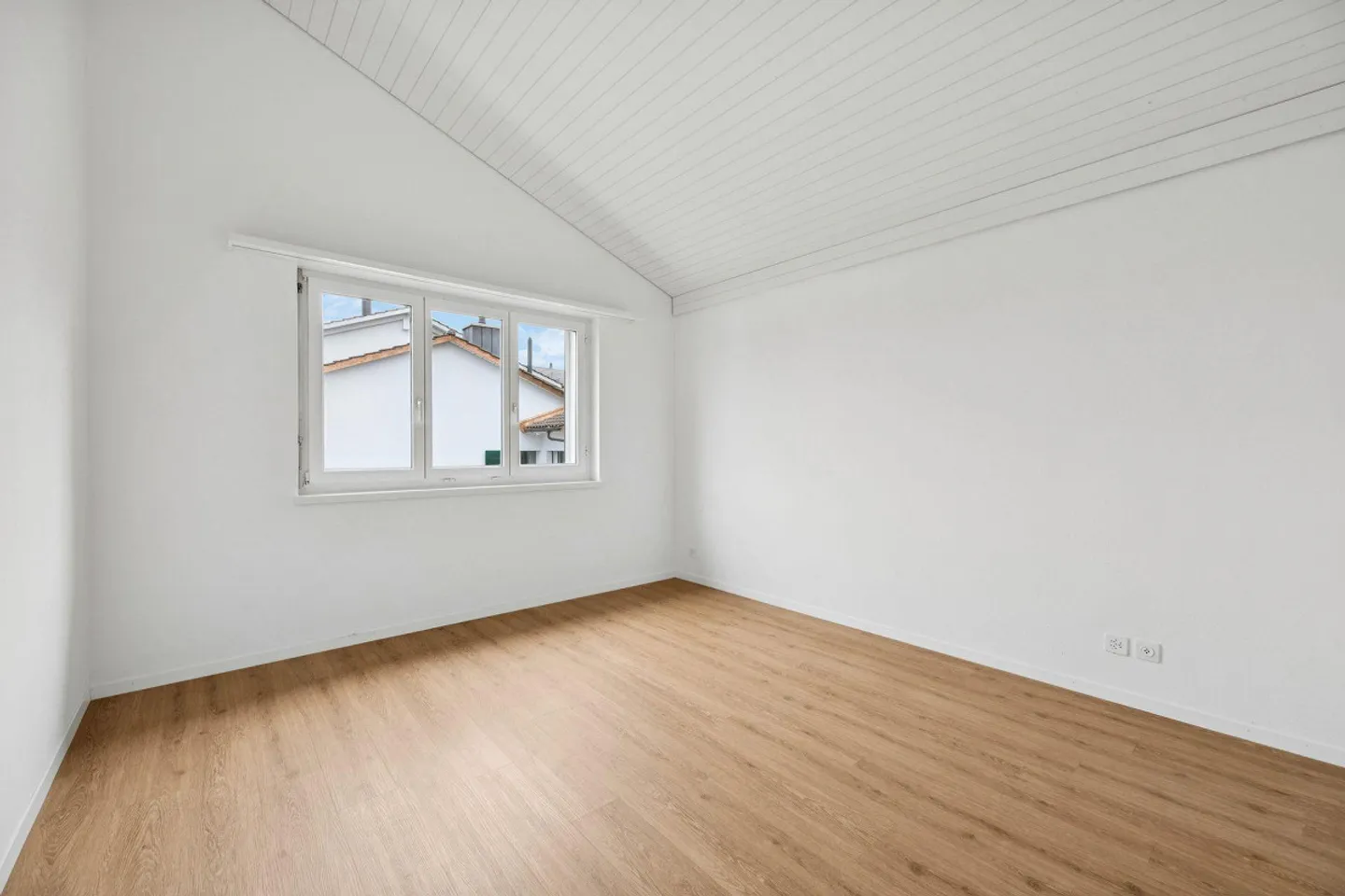 4.5-room apartment on the 2nd floor for rent in Feldmeilen 8706 - Photo 8 of 12