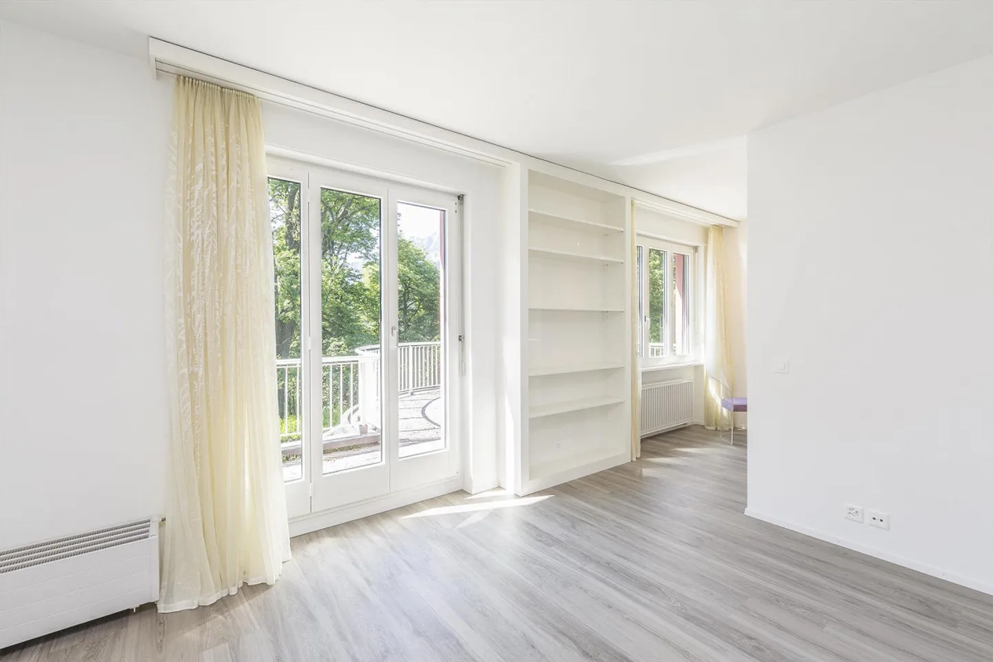 Exklusives Einfamilienhaus mit Garten - Foto 5 von 6