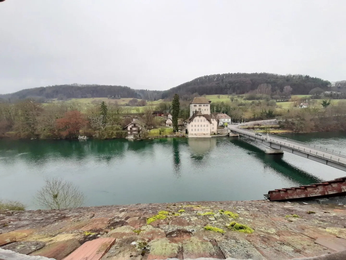 Emplacement idéal, directement sur le Rhin et à la frontière avec l'Allemagne, vue imprenable ! - Photo 2 sur 12