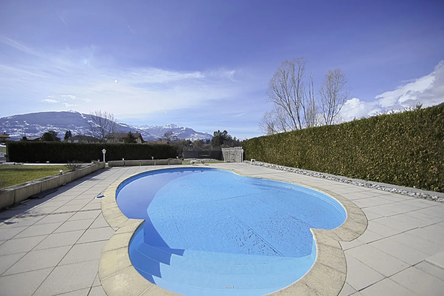 Villa Élégante avec Piscine - Photo 5 sur 13