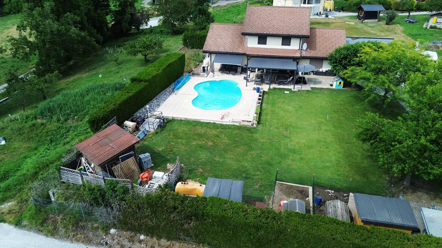 Villa Élégante avec Piscine - Photo 1 sur 13