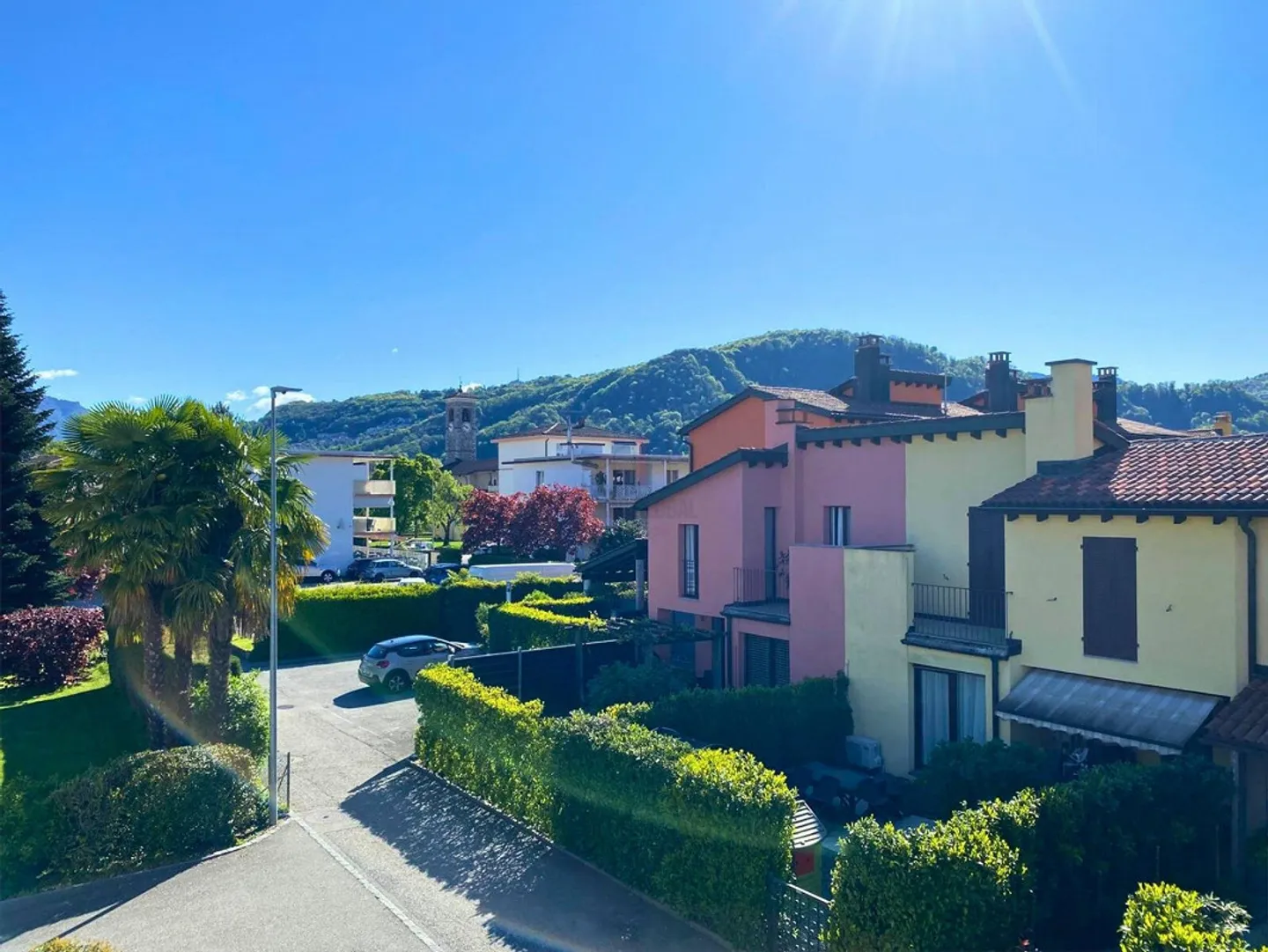 NUOVO PREZZO!! A UN PASSO DAL LAGO. NON LASCIARTELO SFUGGIRE! - Foto 1 di 10