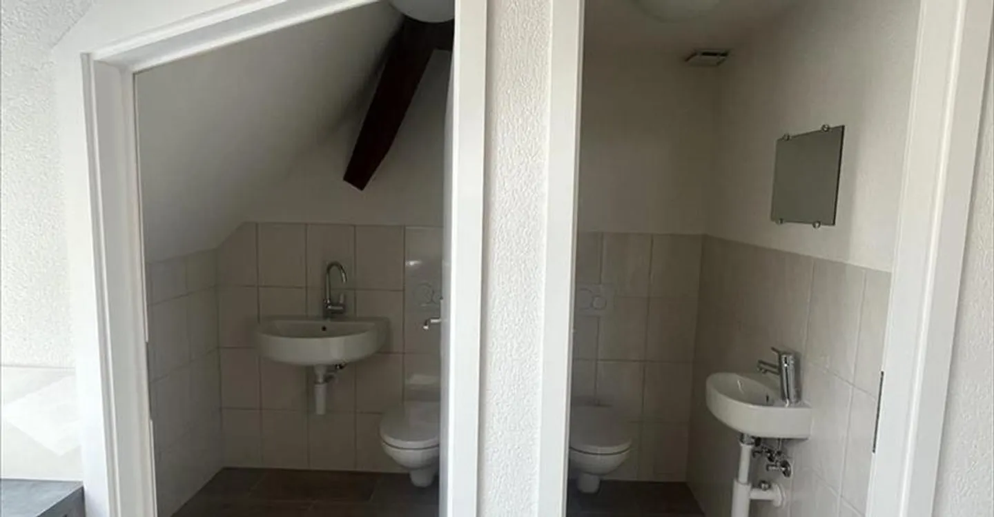 Spazio ufficio in affitto - Foto 2 di 8