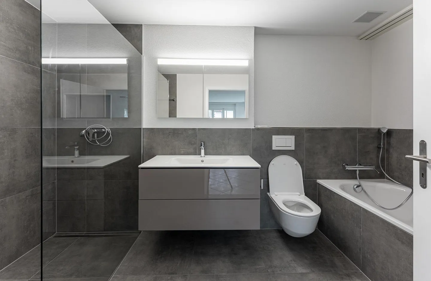 Charming 4.5-room apartment with winter garden and balcony - Photo 4 of 9