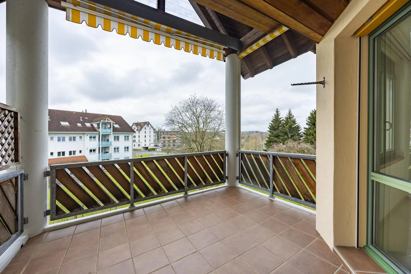 3.5 Room Apartment - Photo 9 of 9