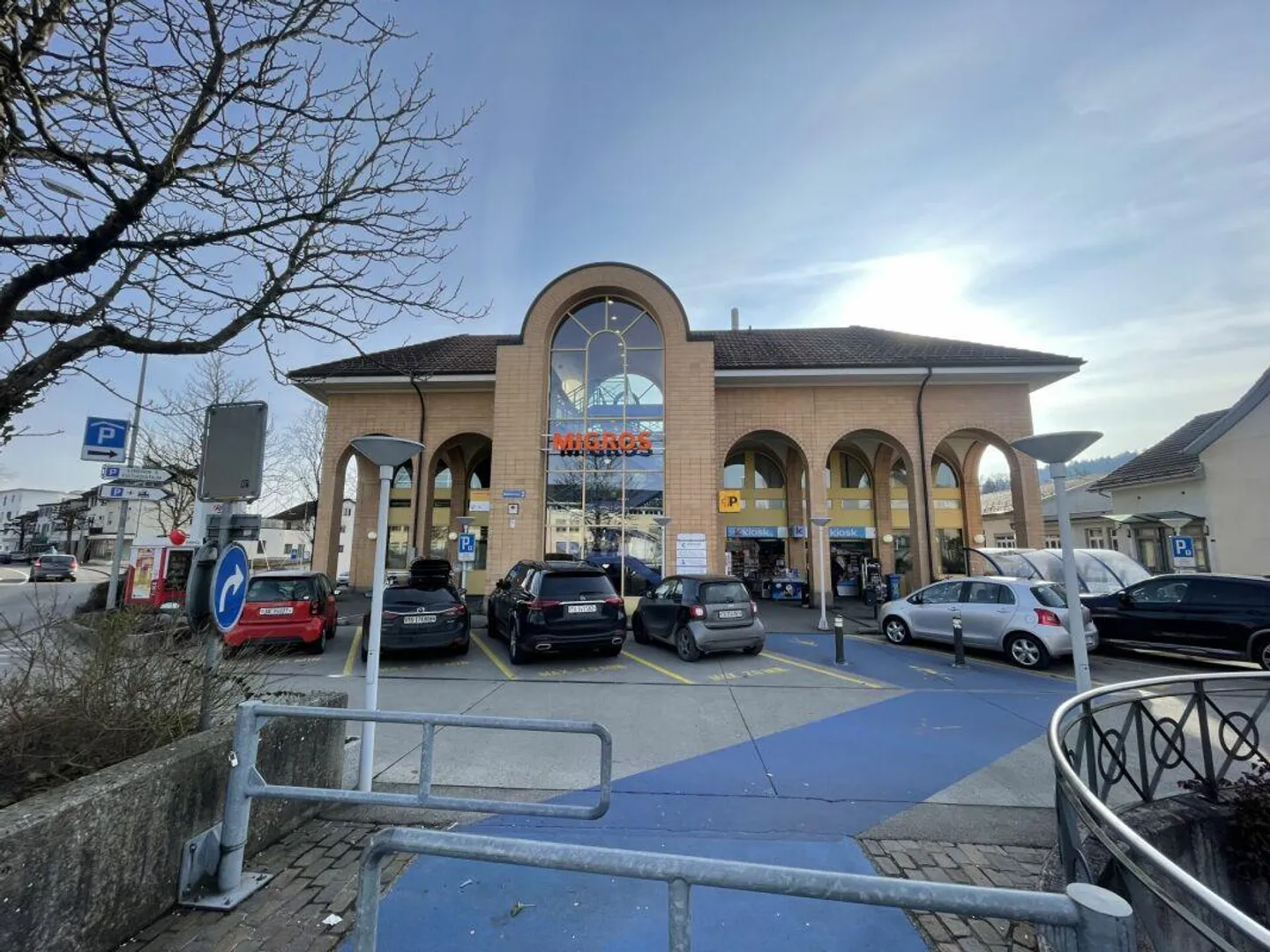 Spazi per studi attraenti e luminosi in posizione centrale - Foto 1 di 11