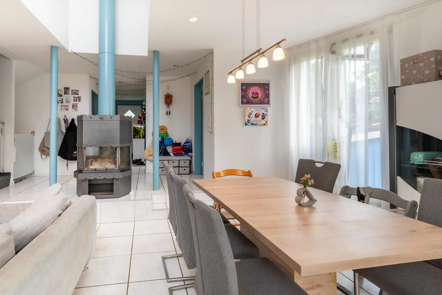 Casa bifamiliare con ampio spazio esterno - Foto 7 di 12