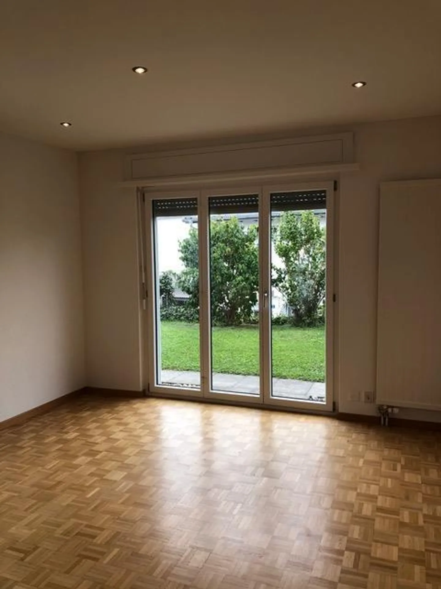 schönste Lage mit Garage und Sitzplatz - Foto 4 von 13