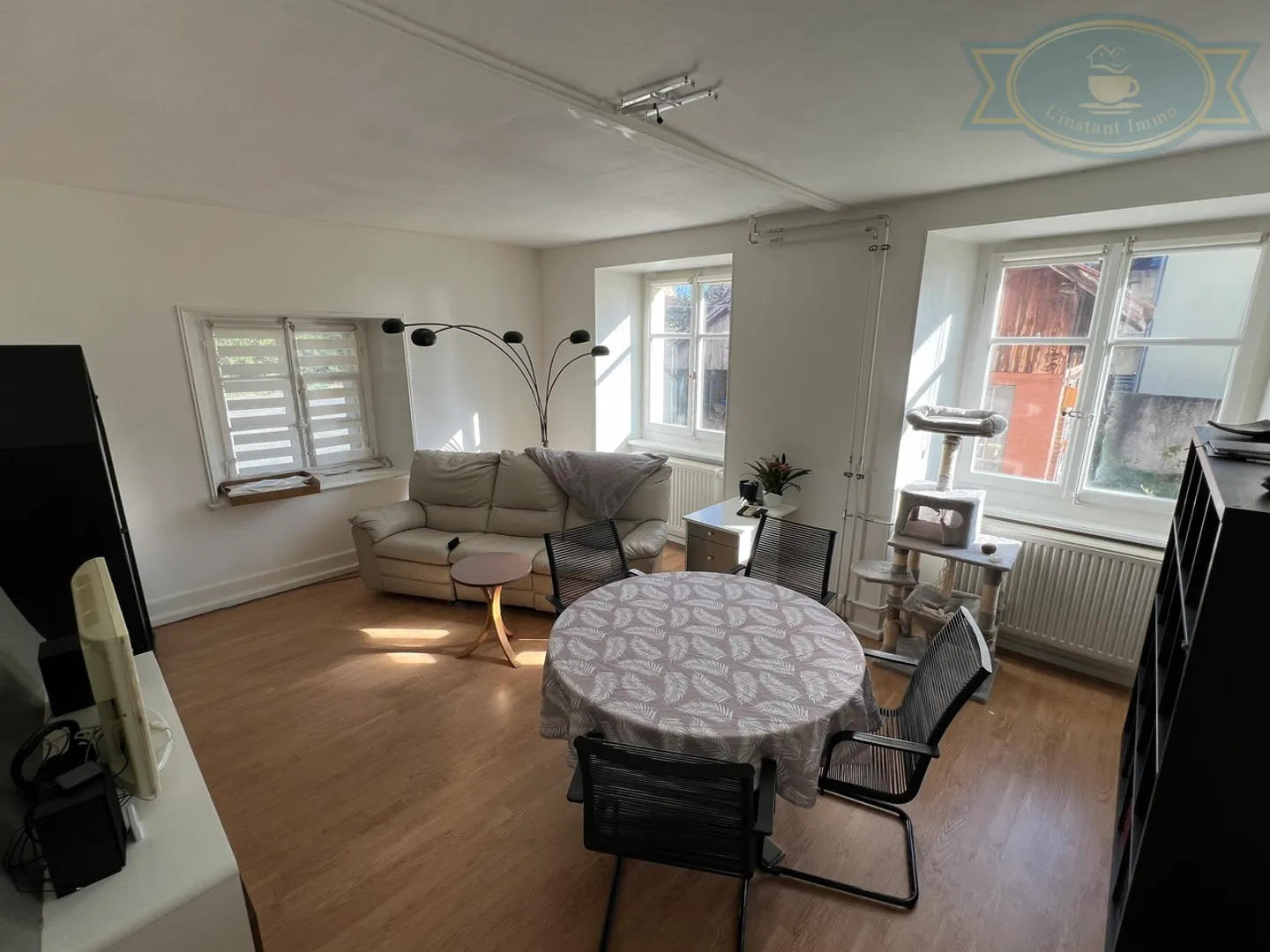 «Haus mit drei Wohnungen in Courgenay mit Scheune» - Foto 17 von 24