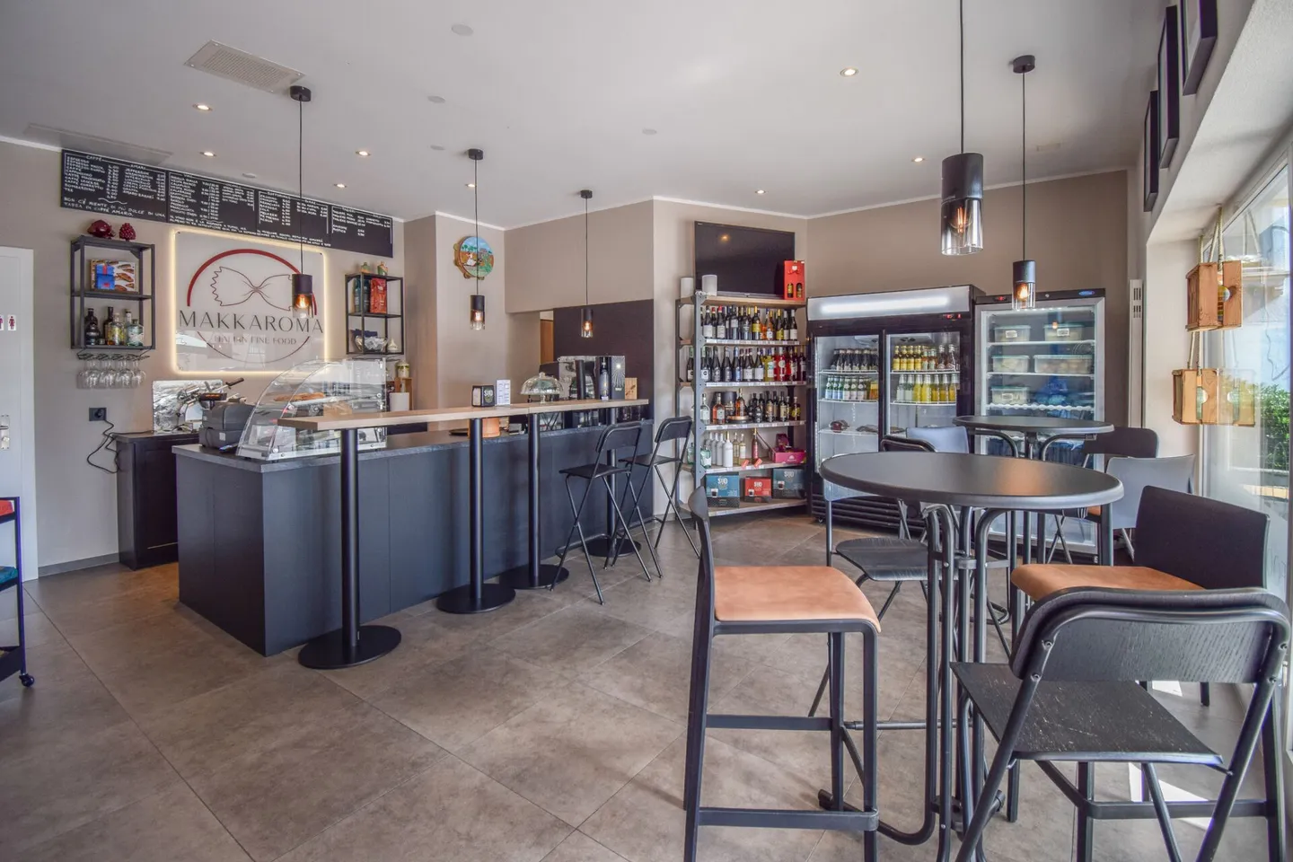 Proprietà residenziale e commerciale (tre unità) in una posizione centrale ad Amriswil - Foto 15 di 17