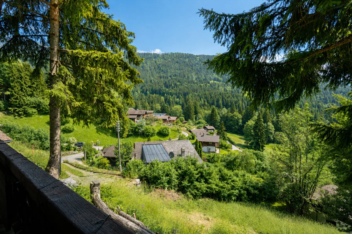 4,5-Zimmer-Chalet zur Renovierung in Gryon, Aussicht und Ruhe - Foto 16 von 22