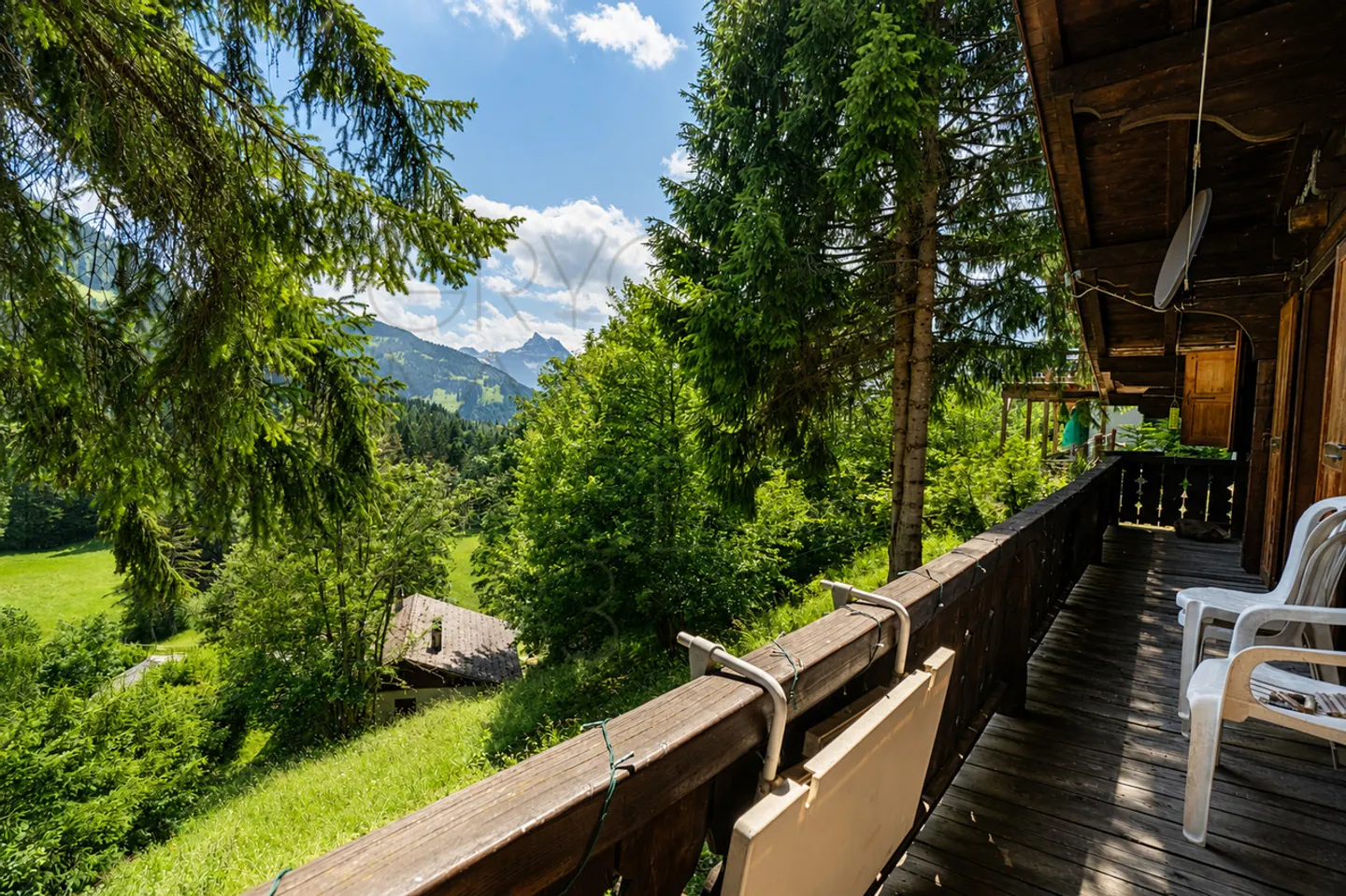 4,5-Zimmer-Chalet zur Renovierung in Gryon, Aussicht und Ruhe - Foto 17 von 22